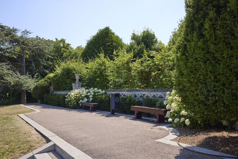 Formal gardens – Ingress Abbey