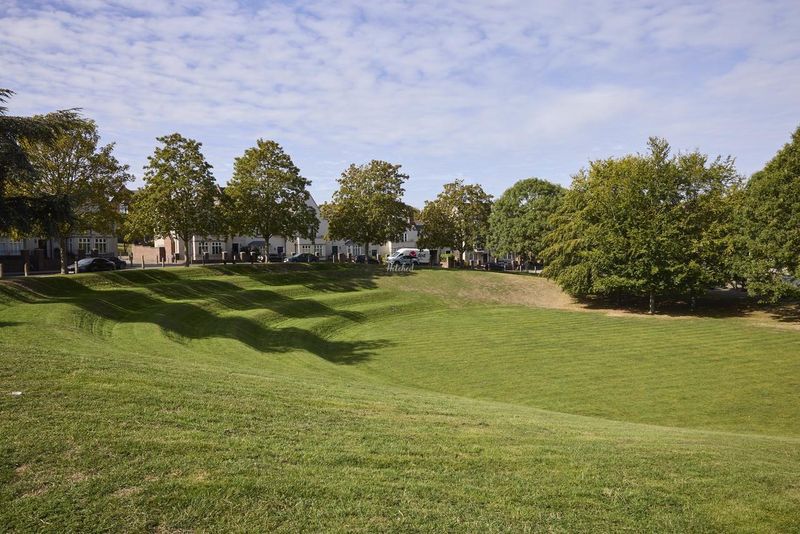 Grounds – Ingress Abbey