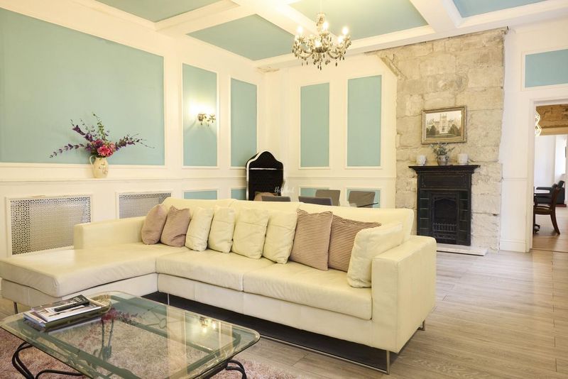 Coach House sitting room – Ingress Abbey