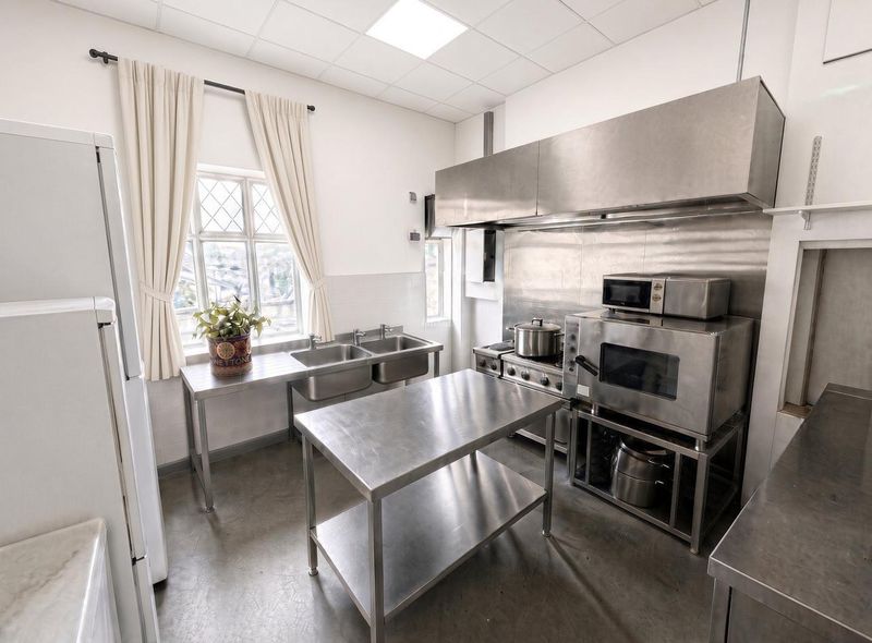 Commercial kitchen – Ingress Abbey